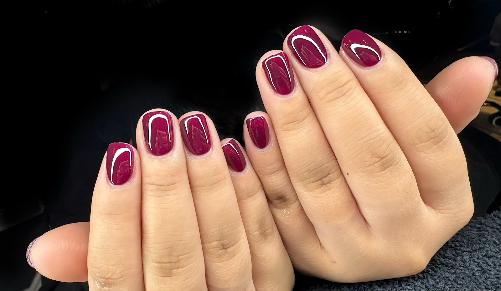 Nails by Anna logo